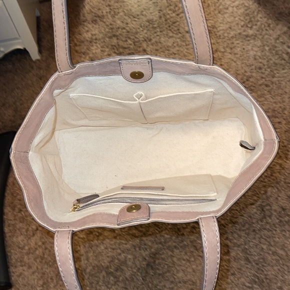 Frye | Madison Leather Tote ❤️❤️Host Pick❤️❤️ - Picture 8 of 11